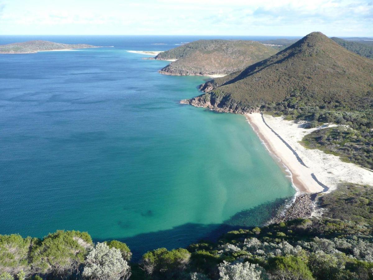 Dutchie'S Dream - Glorious Views And Opposite Dutchies Beach Nelson Bay Luaran gambar